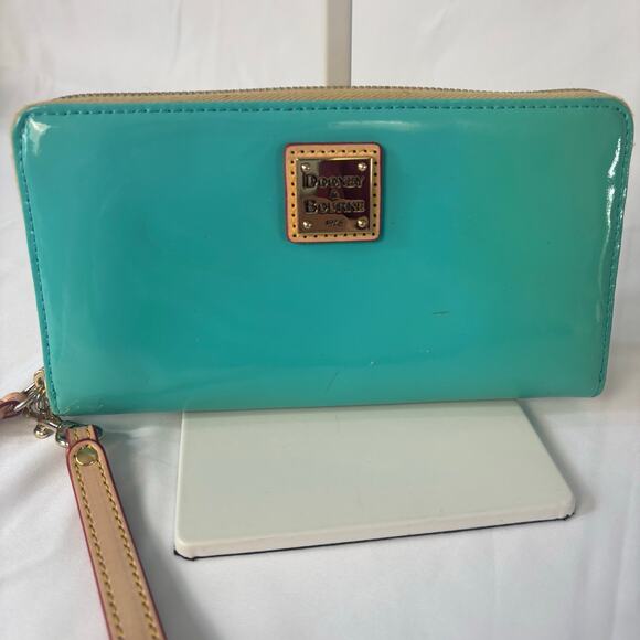 Dooney & Bourke Patent Leather Aqua Blue Zip Wristlet Wallet Clutch Turquoise - Picture 9 of 14